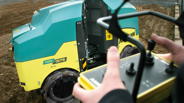 Ammann-Arr1775-Rammax-I-Boehrer-Baumaschinen-2